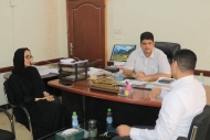 مدير عام المكلا يلتقي ممثلي منصة شباب وعي