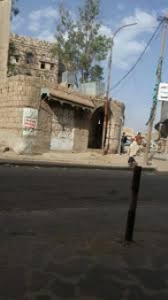 المليشيات تفرج عن عشرات المختطفين في سجن القلعة برداع وتتحفظ على ابناء تعز