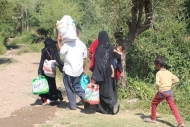 صورة لنازحين من حذران هجروا قسرا