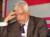 الوحدة من منجز إلى تهمة